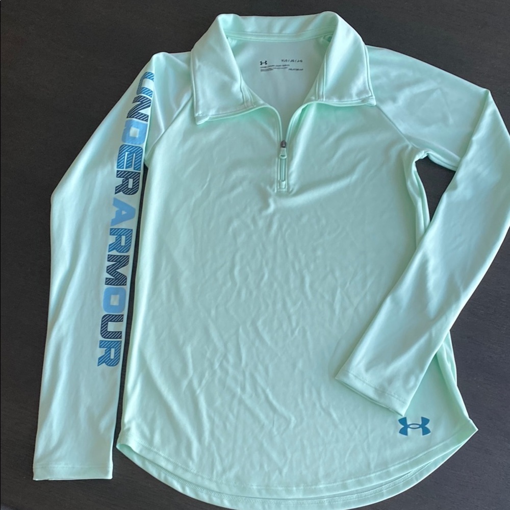 Under Armour girls top